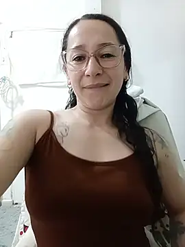 Snapshot of emilypoppy3 chatting on July 13, 2026, 8:08 pm emilypoppy3 online show from July 13, 2026, 8:08 pm