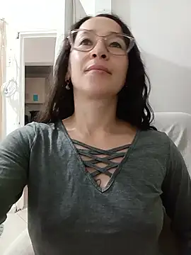 Snapshot of emilypoppy3 chatting on July 15, 2026, 6:15 pm emilypoppy3 online show from July 15, 2026, 6:15 pm