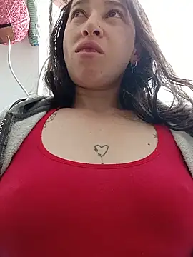emilypoppy3 online show from June 12, 2026, 4:05 pm