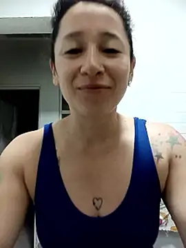 emilypoppy3 online show from May 15, 2026, 11:47 pm