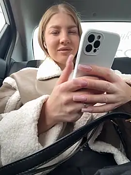 NewLale online show from October 11, 2025, 3:18 am