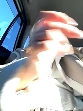 NewLale online show from October 18, 2025, 3:30 am