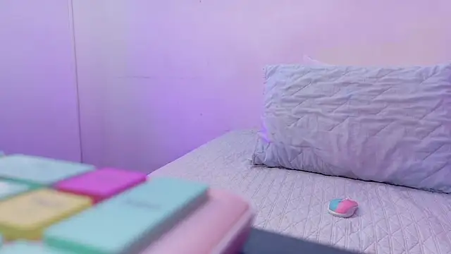 daddys little princesss online show from February 1, 2026, 12:25 pm