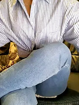 Snapshot of Melody87 chatting on October 21, 2025, 7:02 pm Melody87 online show from October 21, 2025, 7:02 pm