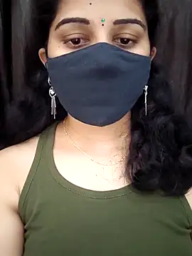 Snapshot of Angleannie chatting on November 10, 2025, 4:23 pm Angleannie online show from November 10, 2025, 4:23 pm