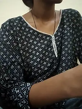 Snapshot of Kumkum_36 chatting on October 27, 2025, 4:46 am Kumkum 36 online show from October 27, 2025, 4:46 am