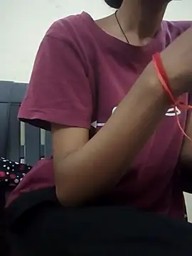 Snapshot of Kumkum_36 chatting on October 3, 2025, 4:36 am Kumkum 36 online show from October 3, 2025, 4:36 am