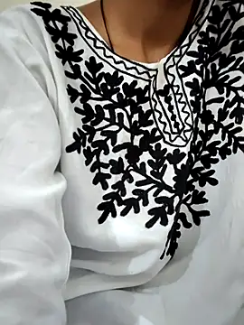 Snapshot of Kumkum_36 chatting on March 8, 2025, 8:11 am Kumkum 36 online show from March 8, 2025, 8:11 am