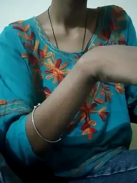 Snapshot of Kumkum_36 chatting on September 16, 2025, 4:57 am Kumkum 36 online show from September 16, 2025, 4:57 am