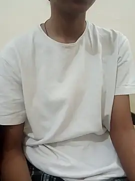 Snapshot of Kumkum_36 chatting on October 14, 2025, 4:35 am Kumkum 36 online show from October 14, 2025, 4:35 am