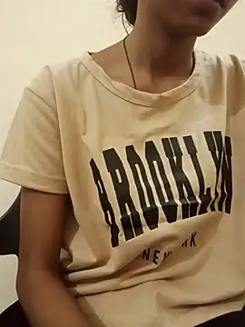 Snapshot of Kumkum_36 chatting on October 5, 2025, 4:58 am Kumkum 36 online show from October 5, 2025, 4:58 am