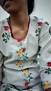 Snapshot of Kumkum_36 chatting on March 9, 2025, 11:36 am Kumkum 36 online show from March 9, 2025, 11:36 am