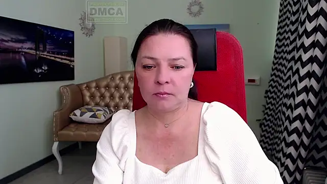 Snapshot of Lily_flower7 chatting on May 6, 2026, 4:16 am Lily flower7 online show from May 6, 2026, 4:16 am
