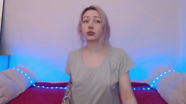 Emily hardcore online show from January 13, 2026, 8:46 pm