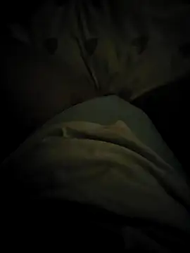 Snapshot of guess1270 chatting on November 29, 2025, 11:27 pm guess1270 online show from November 29, 2025, 11:27 pm