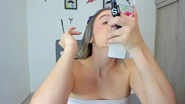 im sarah34 online show from March 2, 2026, 8:27 pm