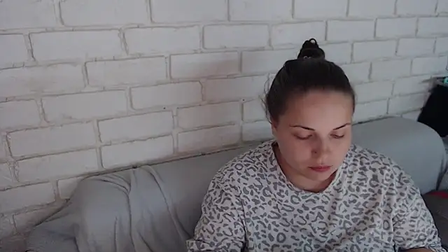 Snapshot of Crazyy_girl_ chatting on October 21, 2025, 2:38 pm Crazyy girl online show from October 21, 2025, 2:38 pm