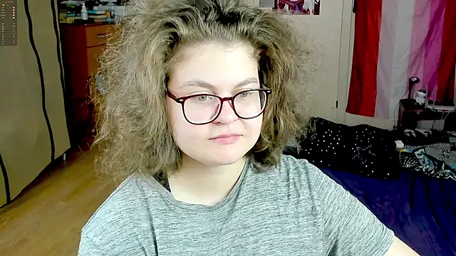 Snapshot of Sashy_Way chatting on October 12, 2025, 11:00 am Sashy Way online show from October 12, 2025, 11:00 am