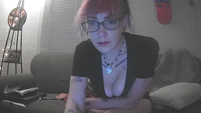 Emily0903 online show from May 4, 2026, 2:04 am