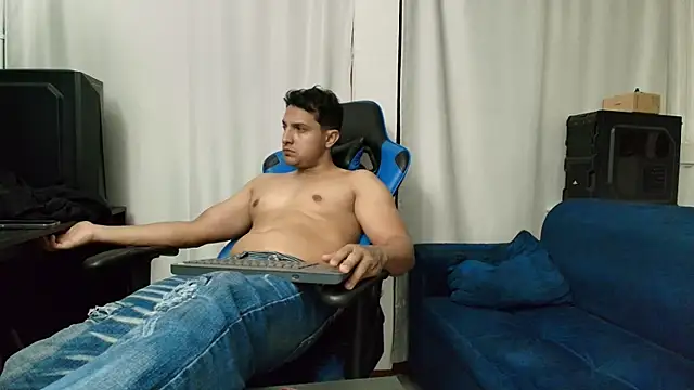 hott dicks online show from June 5, 2026, 11:43 pm