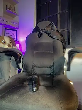 Snapshot of Naughty_Charly chatting on March 5, 2026, 2:30 am Naughty Charly online show from March 5, 2026, 2:30 am