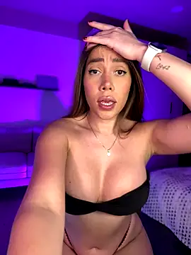 Snapshot of Condes_carmen chatting on November 6, 2025, 12:20 pm Condes carmen online show from November 6, 2025, 12:20 pm