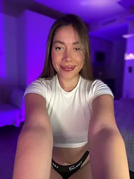 Snapshot of Condes_carmen chatting on November 5, 2025, 9:12 am Condes carmen online show from November 5, 2025, 9:12 am