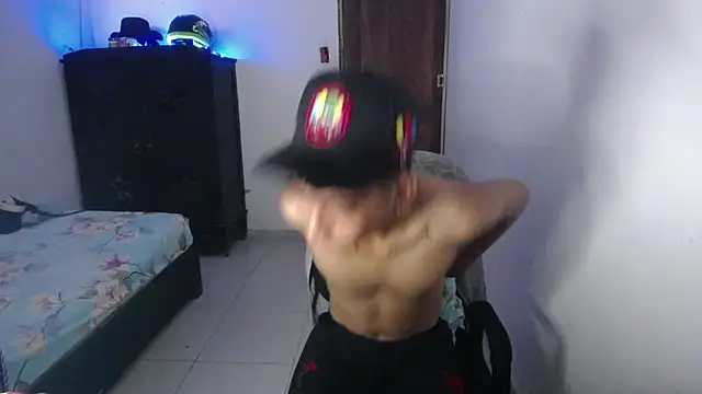 Snapshot of Sxntisaul__ chatting on February 7, 2025, 4:03 pm Sxntisaul online show from February 7, 2025, 4:03 pm