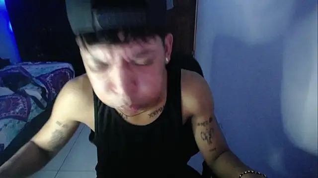 Snapshot of Sxntisaul__ chatting on February 16, 2025, 9:05 pm Sxntisaul online show from February 16, 2025, 9:05 pm