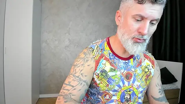 BlowMyXXL online show from January 9, 2025, 10:41 pm