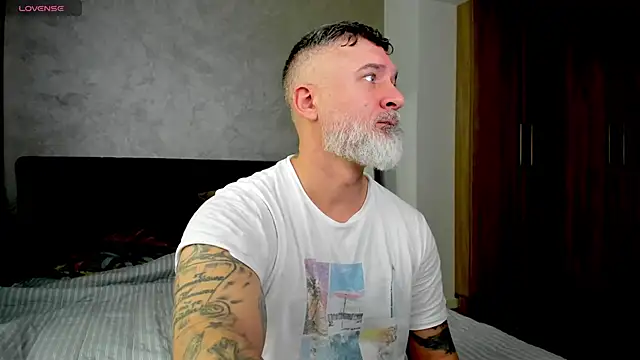 BlowMyXXL online show from January 31, 2025, 10:31 am