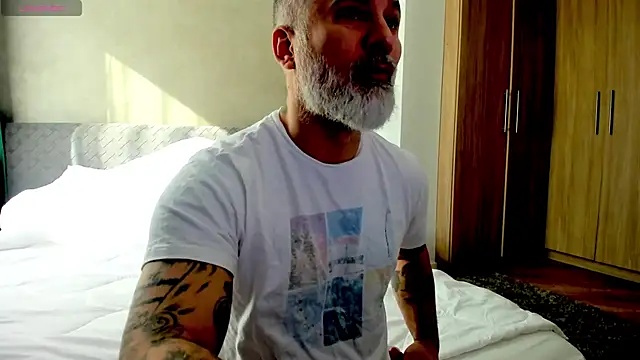 BlowMyXXL online show from February 24, 2025, 8:17 am