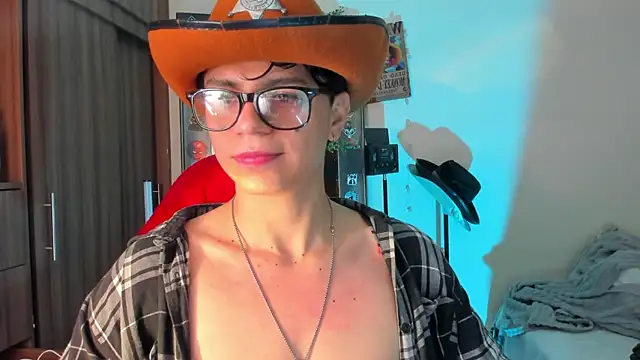 marckalexis online show from December 17, 2025, 10:48 pm