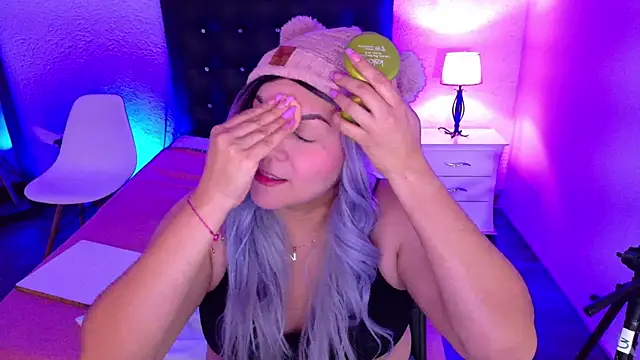 Snapshot of Cuckold_lover69 chatting on March 6, 2025, 3:24 am Cuckold lover69 online show from March 6, 2025, 3:24 am