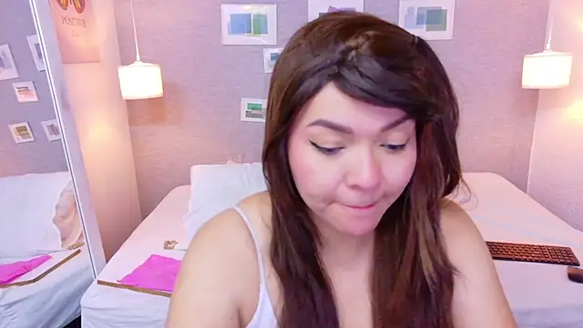 Snapshot of Cuckold_lover69 chatting on December 15, 2025, 1:50 pm Cuckold lover69 online show from December 15, 2025, 1:50 pm