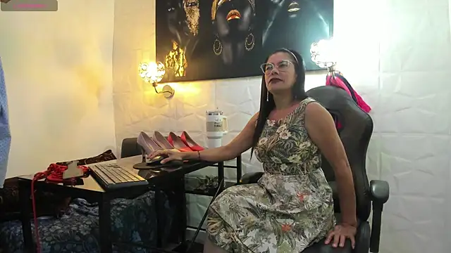 miss lucero1 online show from October 2, 2025, 1:42 am