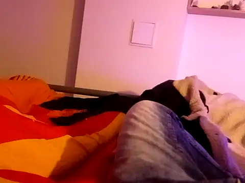 Snapshot of Franc113 chatting on November 3, 2025, 9:07 pm Franc113 online show from November 3, 2025, 9:07 pm