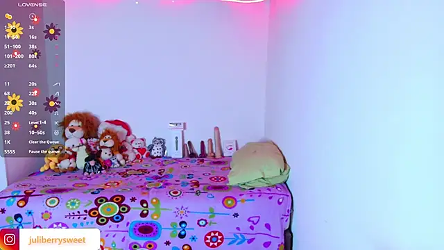 juli05star20 online show from November 26, 2025, 10:43 pm