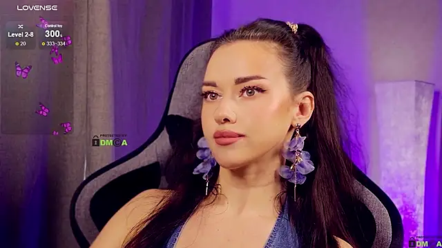 -CrazyAnna- online show from May 18, 2026, 11:04 am