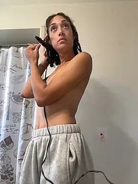 starrynikki online show from January 27, 2025, 8:28 pm