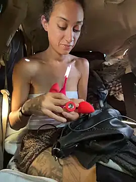 starrynikki online show from November 21, 2025, 10:42 pm