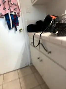 starrynikki online show from October 28, 2025, 12:44 am