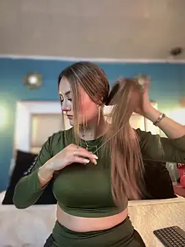 Snapshot of Miss_ary chatting on October 9, 2025, 12:17 pm Miss ary online show from October 9, 2025, 12:17 pm