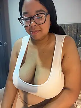 XMara online show from May 4, 2026, 4:10 pm