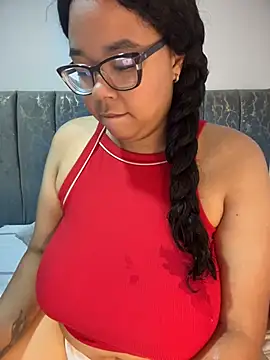 XMara online show from April 21, 2026, 3:07 pm