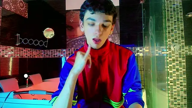 SexyJuliii21 online show from November 13, 2025, 4:49 am