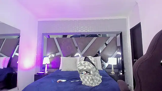 Snapshot of HailyBairen chatting on February 20, 2025, 7:41 pm HailyBairen online show from February 20, 2025, 7:41 pm