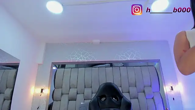Snapshot of HailyBairen chatting on February 7, 2025, 7:49 pm HailyBairen online show from February 7, 2025, 7:49 pm