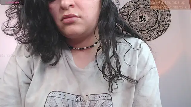 Snapshot of Marci_owo chatting on February 4, 2026, 8:26 pm Marci owo online show from February 4, 2026, 8:26 pm