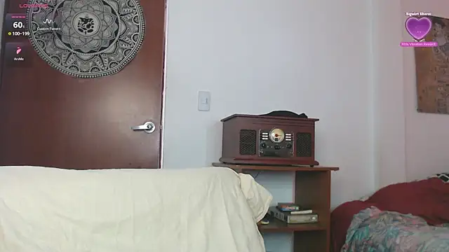 Snapshot of Marci_owo chatting on October 17, 2025, 5:37 pm Marci owo online show from October 17, 2025, 5:37 pm